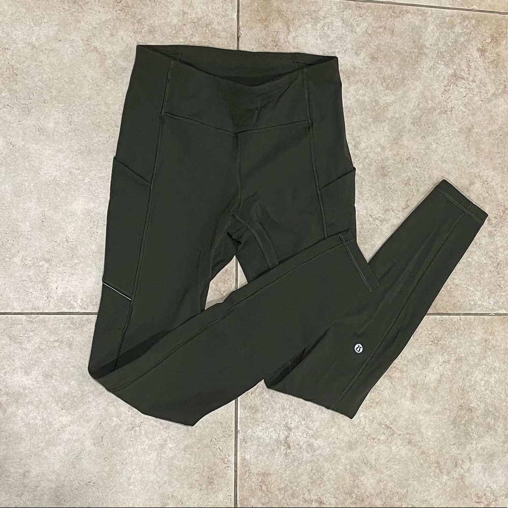Lululemon 28 inches leggings, lightly worn, olive green, women’s U.S. size 4!